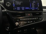 Lexus ES 300h-18