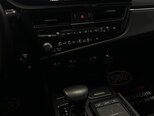 Lexus ES 300h-17