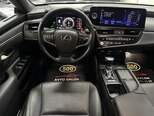 Lexus ES 300h-19