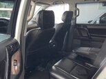 Toyota Land Cruiser Prado-9