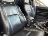 Toyota Land Cruiser Prado-10