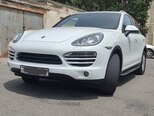 Porsche Cayenne-1