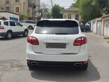 Porsche Cayenne-10
