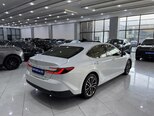Toyota Camry-5