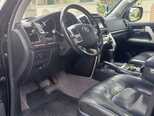 Toyota Land Cruiser-9
