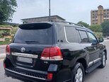 Toyota Land Cruiser-5