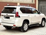 Toyota Land Cruiser Prado-11