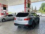 Hyundai Grand Santa Fe-4