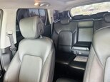 Hyundai Grand Santa Fe-17
