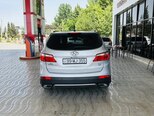 Hyundai Grand Santa Fe-5