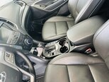 Hyundai Grand Santa Fe-10