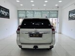 Toyota Land Cruiser Prado-26