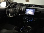 Toyota Hilux-14
