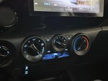 Toyota Hilux-23