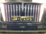 Hongqi E-HS9-5