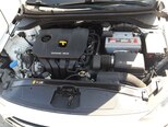 Hyundai Elantra-11