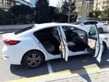 Hyundai Elantra-6