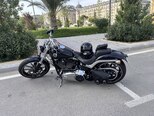 Harley-Davidson Softail Breakout-1
