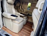 Kia Carnival-13