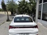 Hyundai Elantra-2