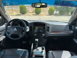 Mitsubishi Pajero-11