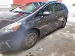 Toyota Prius V-6