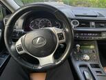 Lexus CT 200h-11