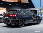 Audi Q8-5