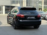 Porsche Cayenne-6