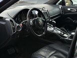 Porsche Cayenne-10