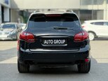Porsche Cayenne-5