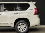 Toyota Land Cruiser Prado-4