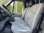 Ford Transit-14
