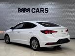 Hyundai Elantra-8