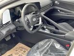Hyundai Elantra-13