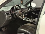 Porsche Macan-10