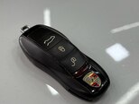 Porsche Macan-21