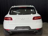 Porsche Macan-4