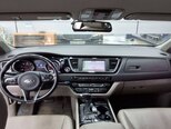 Kia Carnival-17