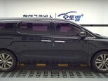 Kia Carnival-4