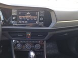 Volkswagen Jetta-10