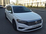 Volkswagen Jetta-1