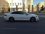 Volkswagen Jetta-13