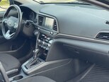Hyundai Elantra-11