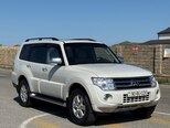 Mitsubishi Pajero-4