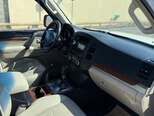 Mitsubishi Pajero-8