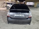 Toyota Prius-8