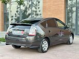 Toyota Prius-10