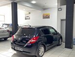 Nissan Tiida-15