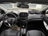 Hyundai Accent-11